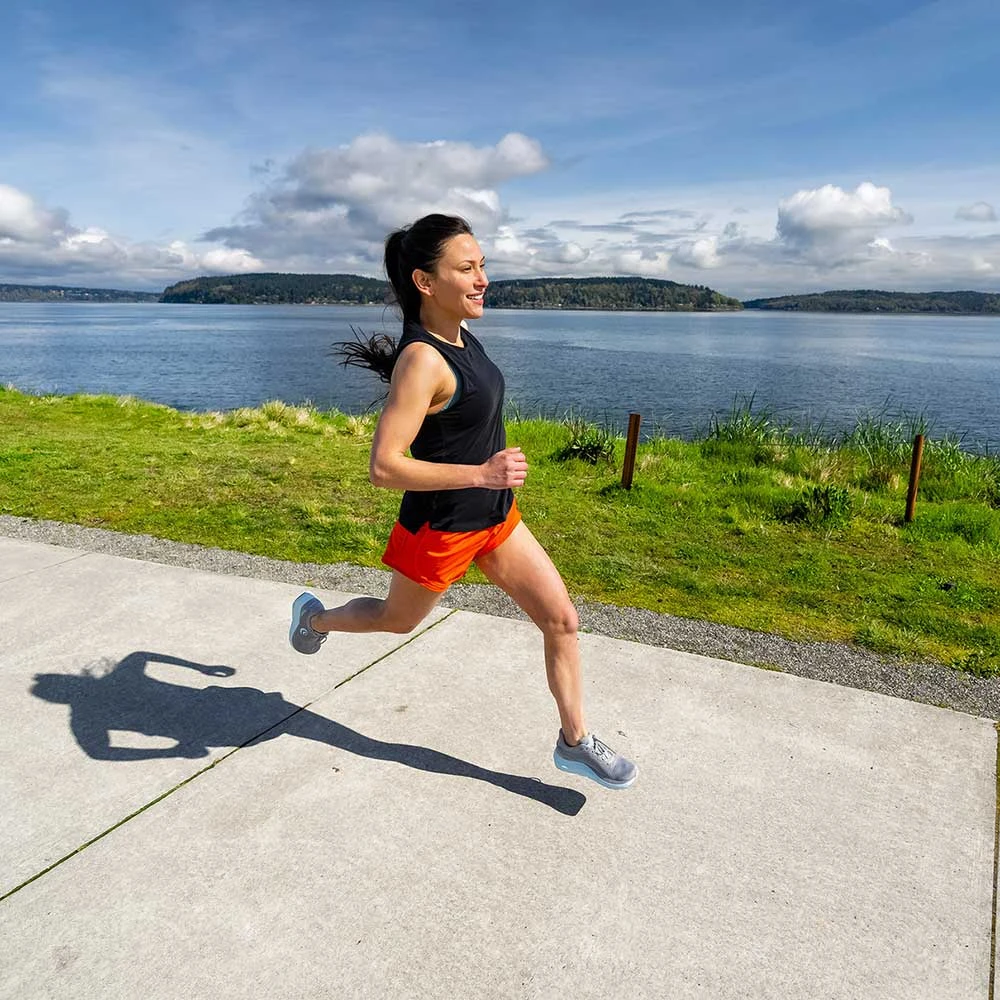 Topo Athletic Women's Phantom 3 Running Shoe - Grey/Stone- Wide (D) 8 Topo Athletic Women's Phantom 3 Running Shoe - Grey/Stone- Wide (D) - Image 6