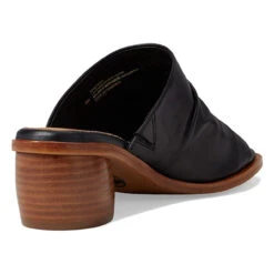 Women's Sofft Chrissie Sandal -The Famous Shoe Store sofft womens w chrissie sf0079101 black heel 89342.1681488803